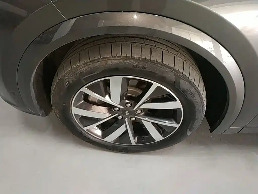 Li Auto Li L7 — миниатюра 23