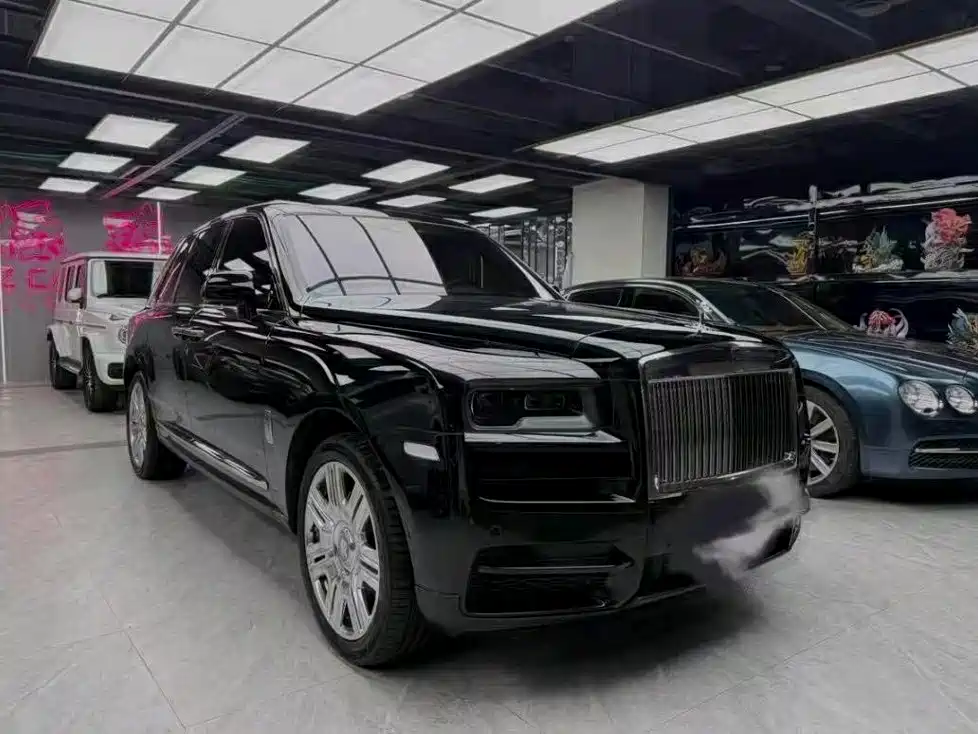 Rolls-Royce Cullinan — миниатюра 2