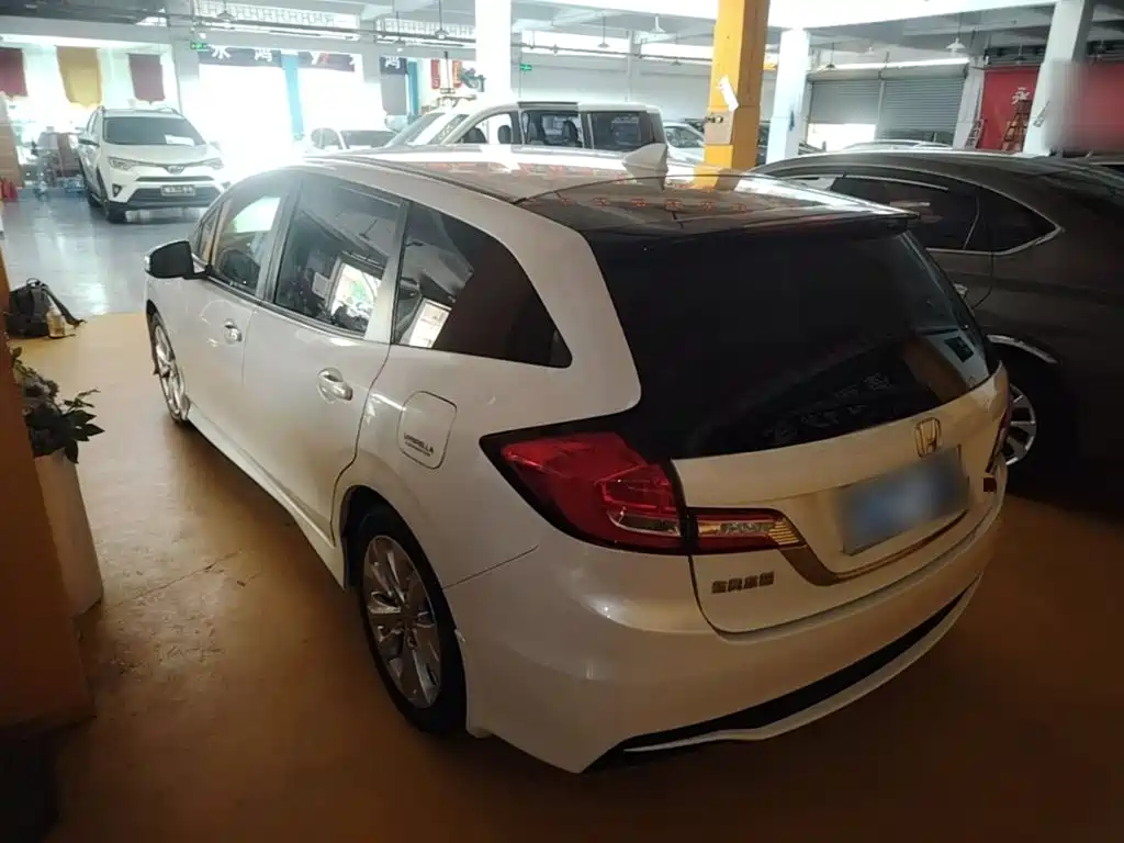 Honda Jade — миниатюра 5