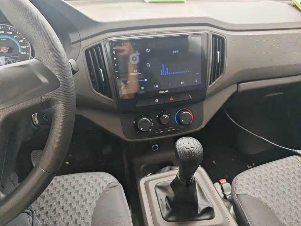Wuling Rongguang New Truck — миниатюра 9