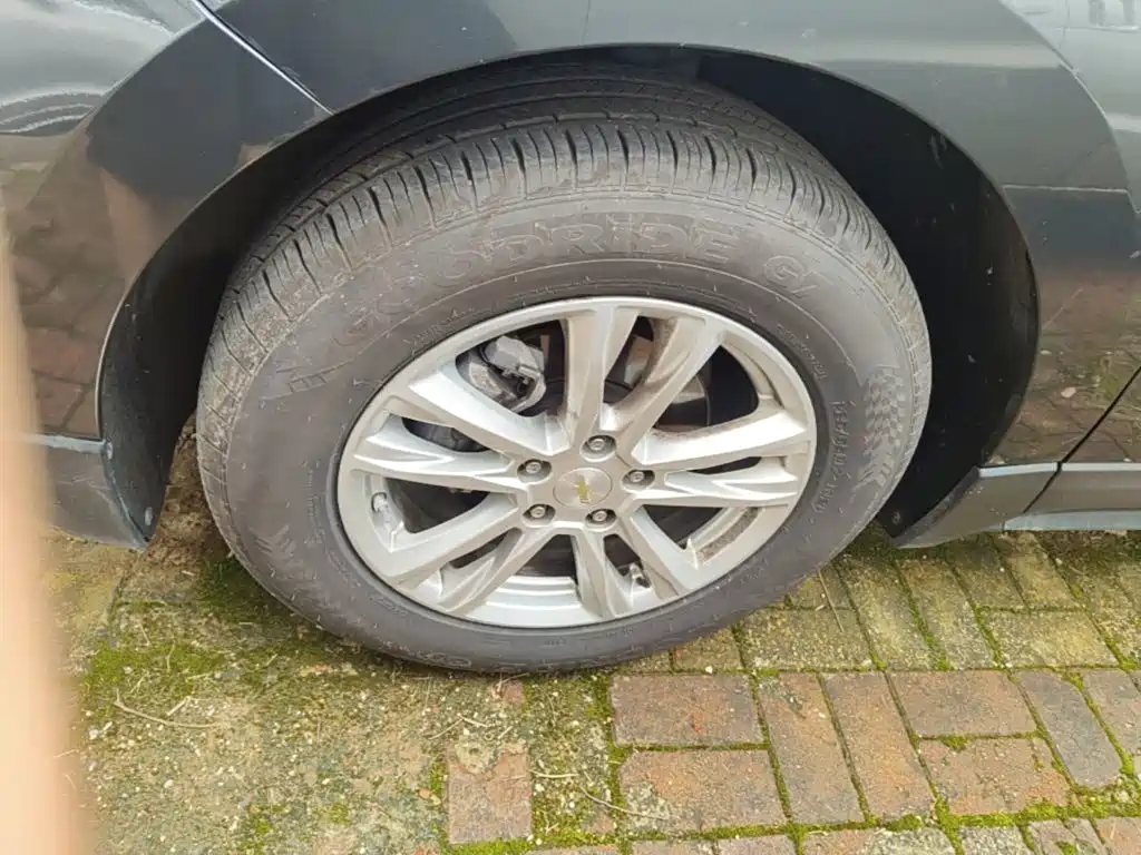 Chevrolet Equinox — миниатюра 23