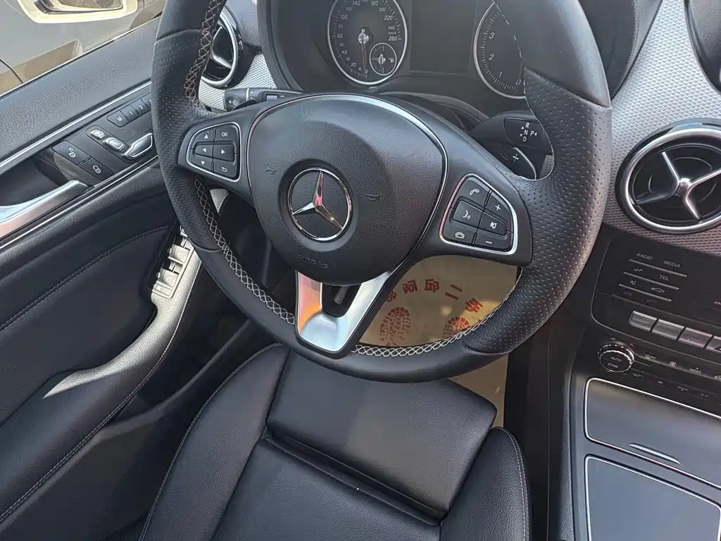 Mercedes-Benz B-Class — миниатюра 9