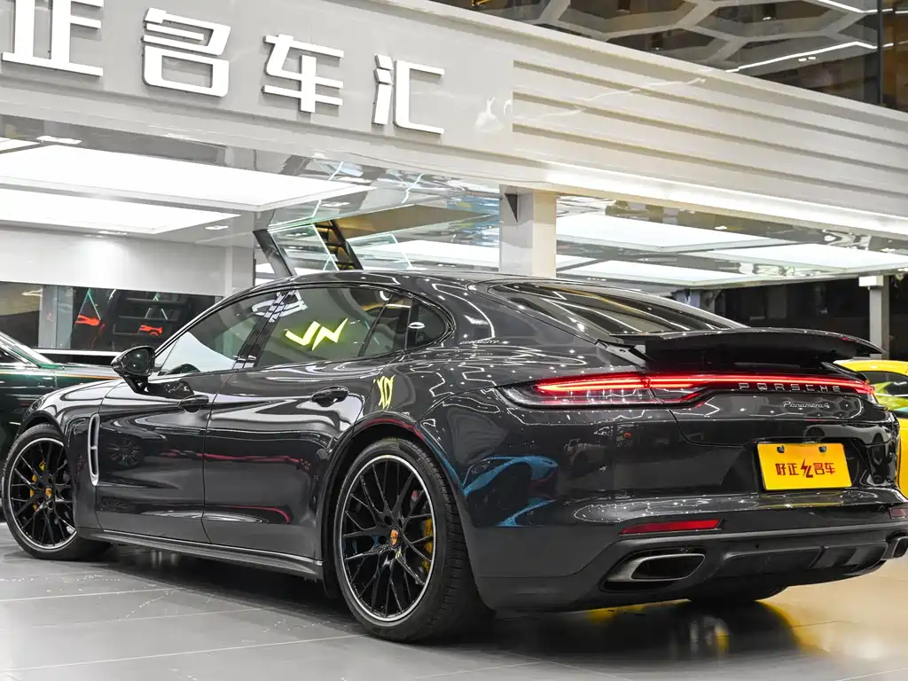 Porsche Panamera — миниатюра 6