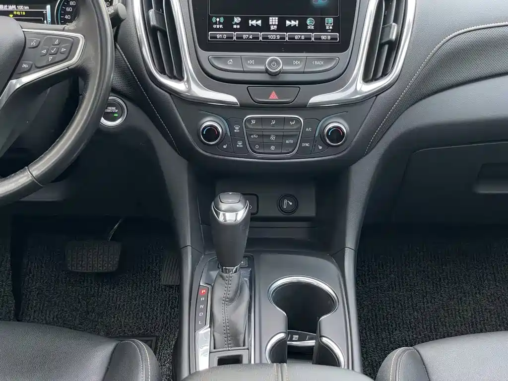 Chevrolet Equinox — миниатюра 12