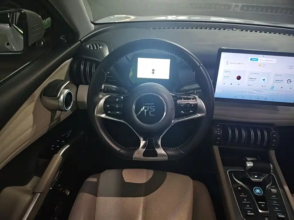 BYD Yuan Plus — миниатюра 11
