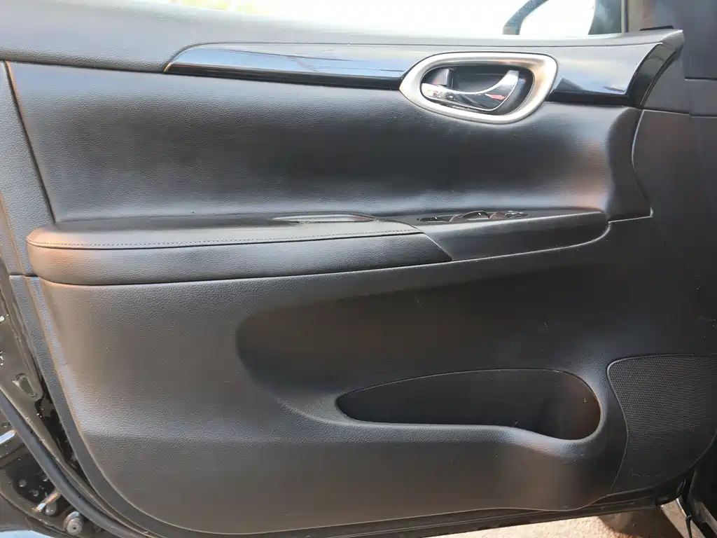 Nissan Sylphy — миниатюра 12