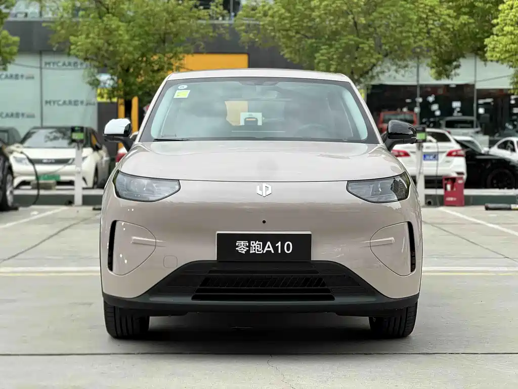 Leapmotor Leapmotor A10 — миниатюра 2