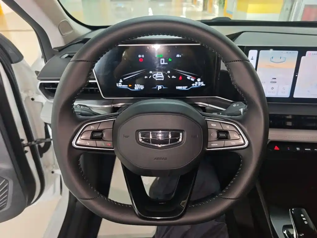 Geely Binrui — миниатюра 11