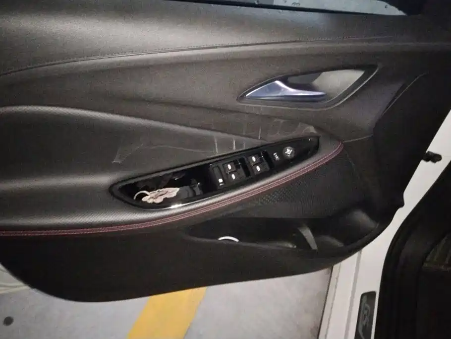 Buick Verano — миниатюра 7
