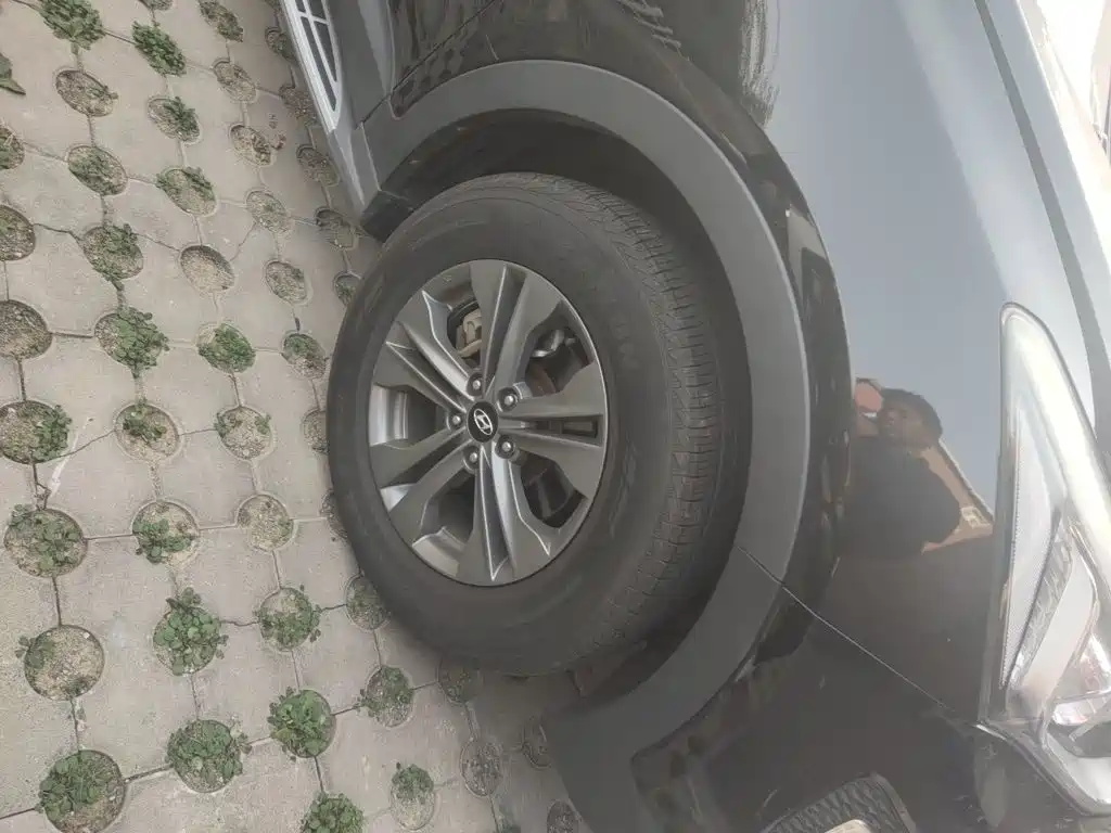 Hyundai Santa Fe — миниатюра 8
