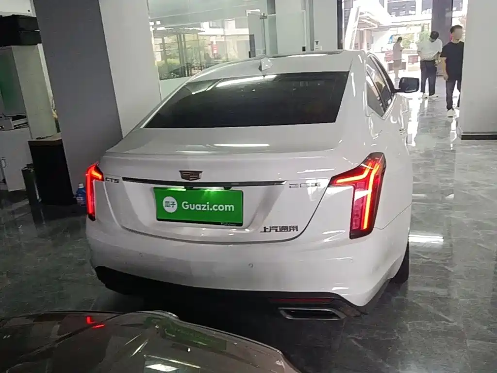 Cadillac CT5 — миниатюра 6