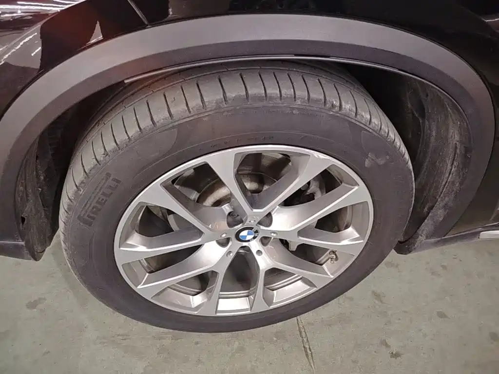 BMW X5 (Import) — миниатюра 23