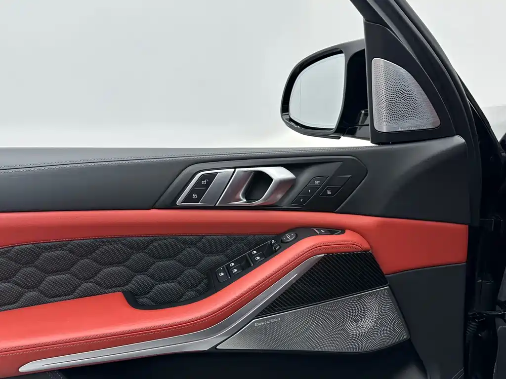BMW X5 M — миниатюра 10