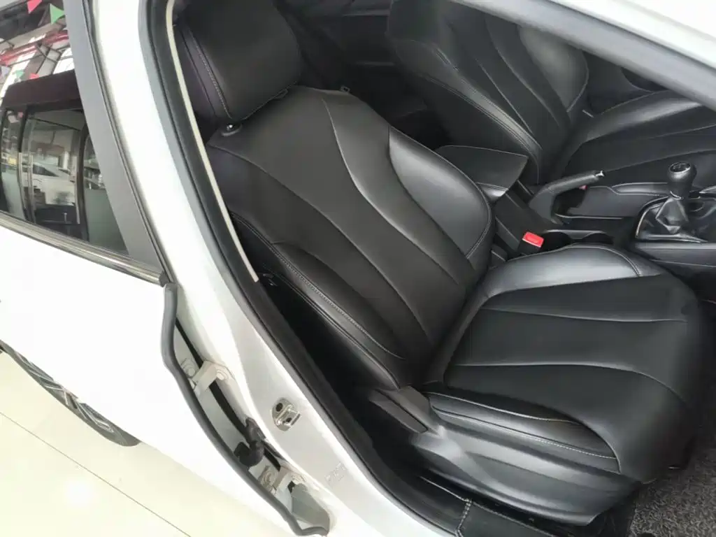 Roewe i5 — миниатюра 25