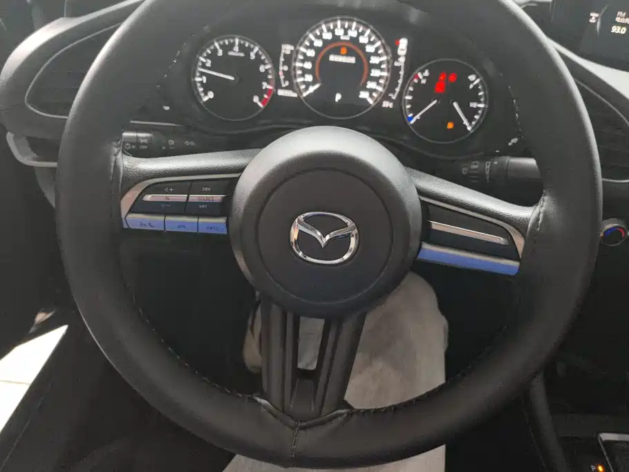 Mazda 3 Axela — миниатюра 15