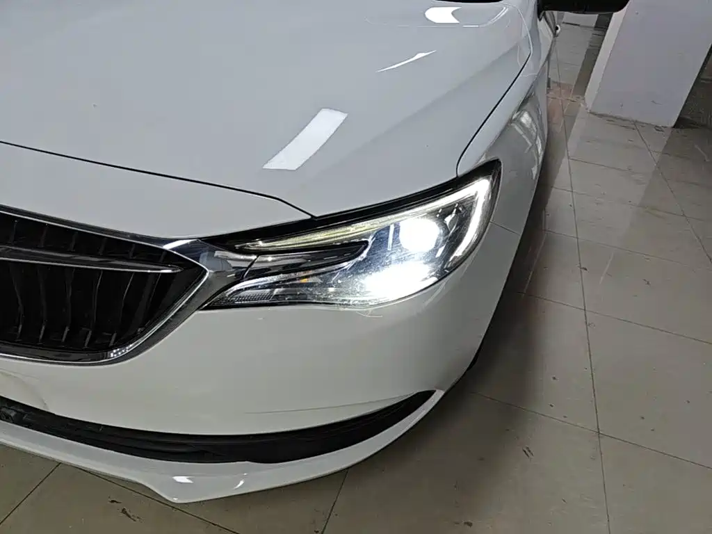 Buick Excelle — миниатюра 24