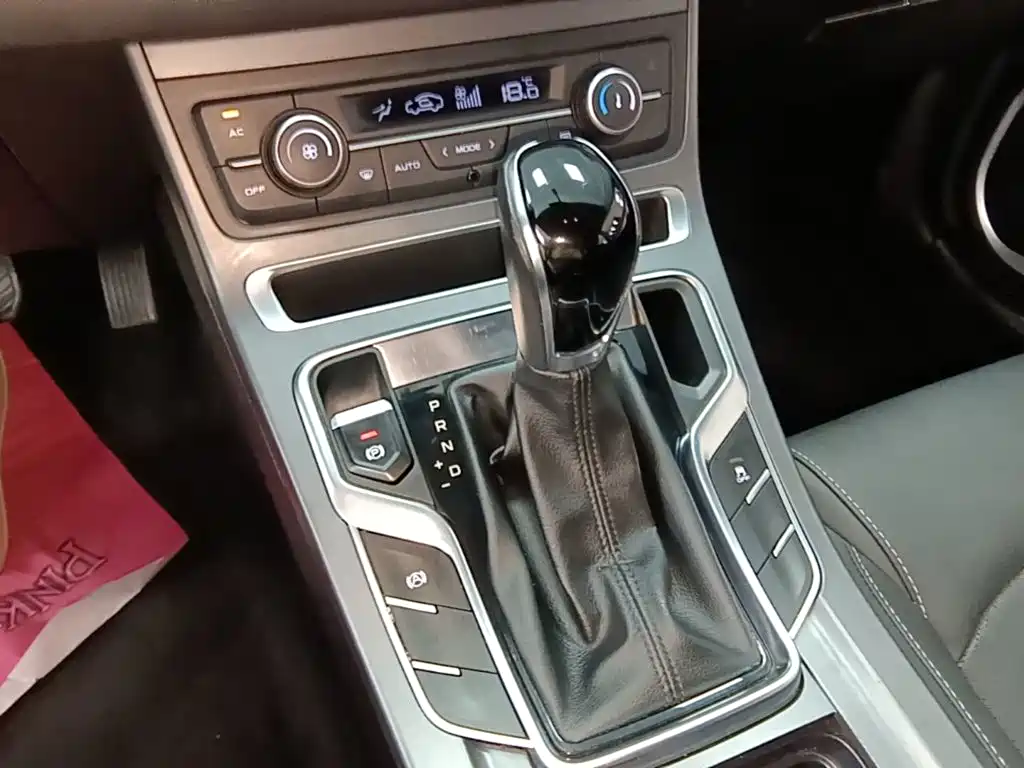 Geely Emgrand — миниатюра 14