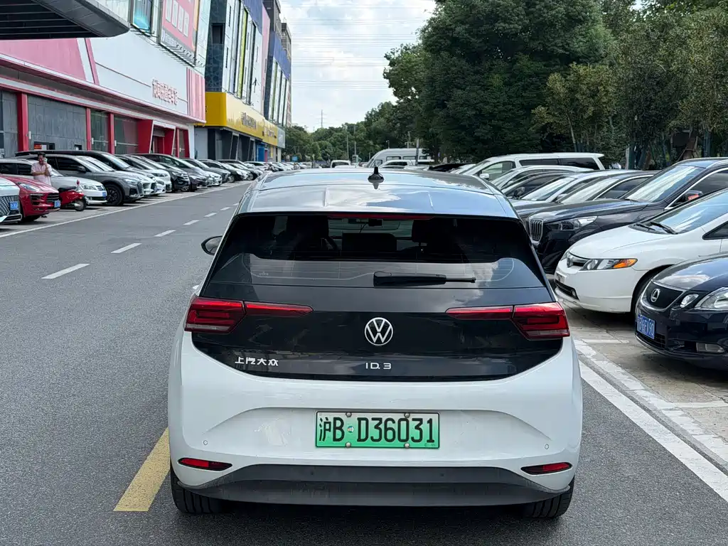 Volkswagen ID.3 — миниатюра 6