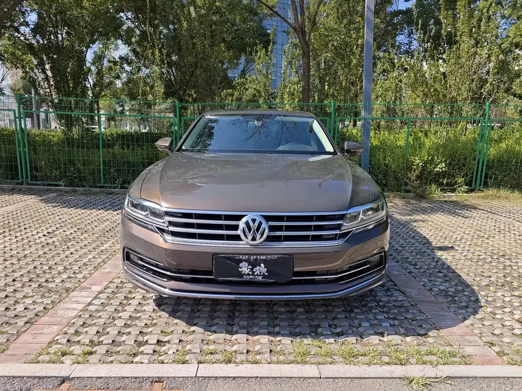 Volkswagen Phideon — миниатюра 2