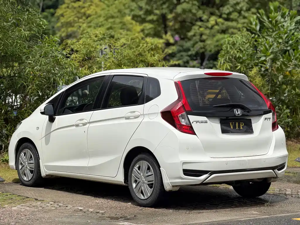 Honda Fit — миниатюра 11