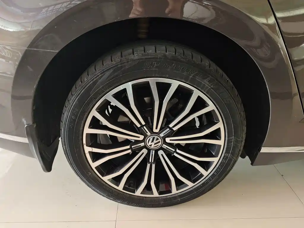 Volkswagen Phideon — миниатюра 24