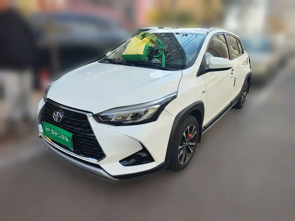 Toyota Yaris L