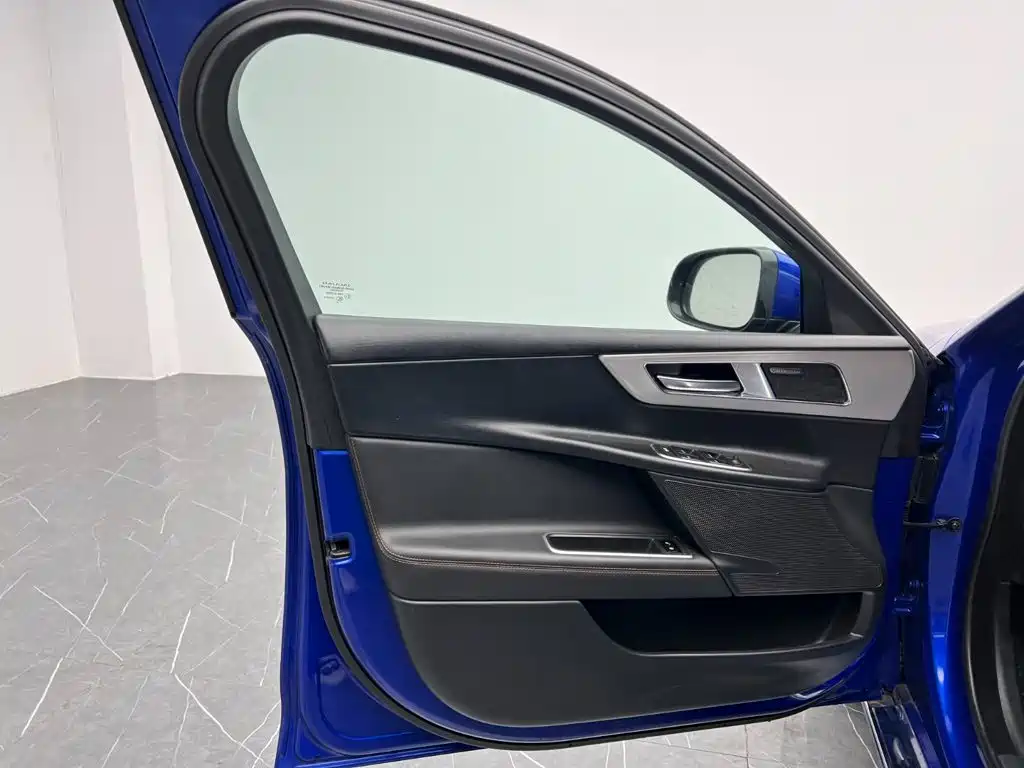 Jaguar XEL — миниатюра 11
