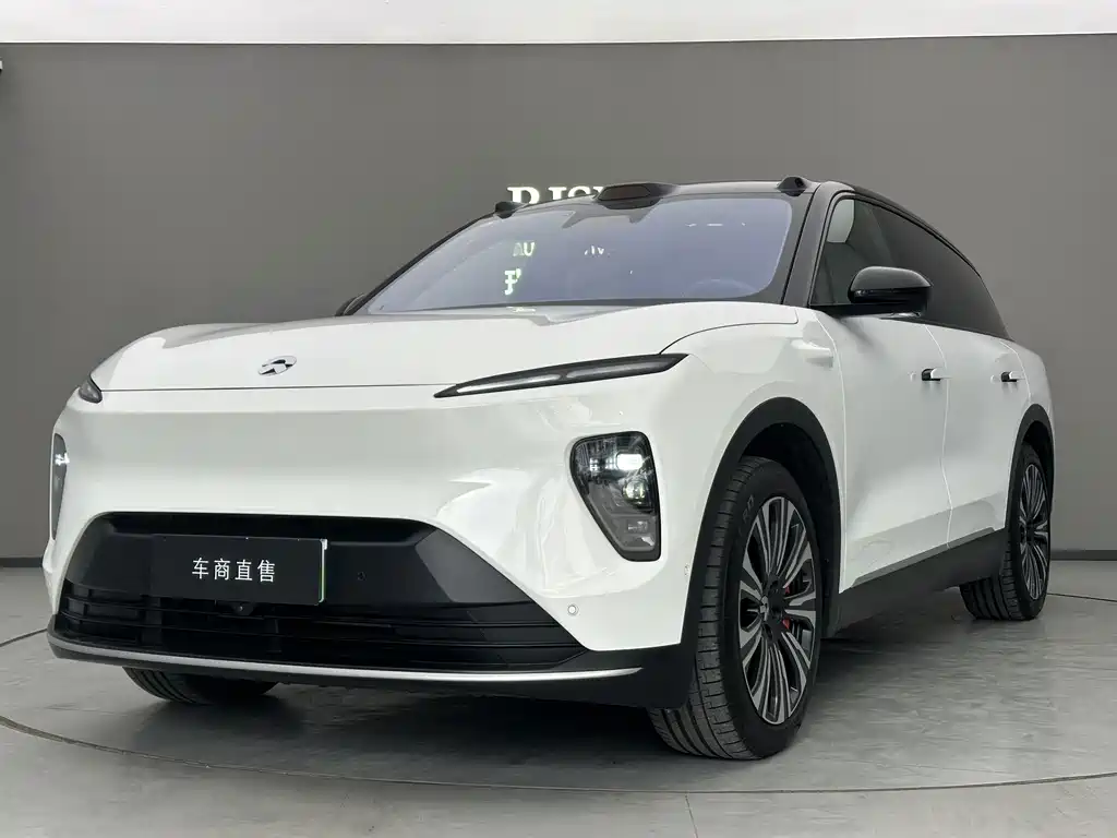 NIO ES8