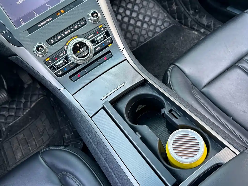 Lincoln MKZ — миниатюра 13