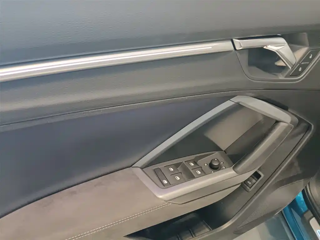 Audi Q3 Sportback — миниатюра 14