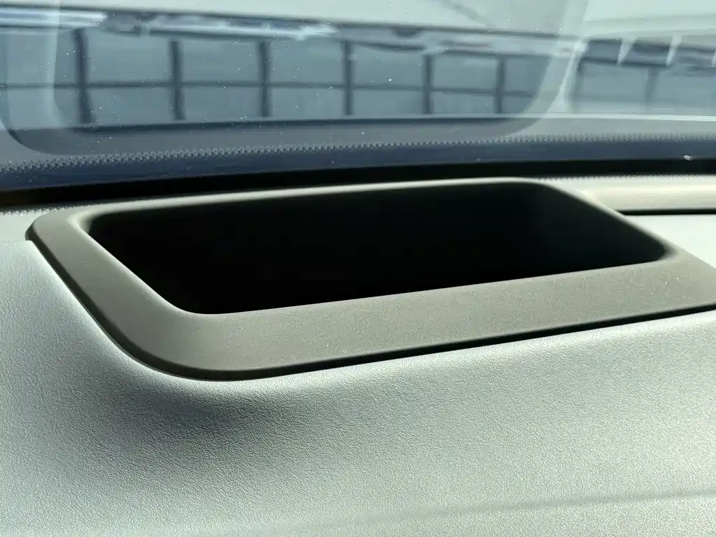 Li Auto Li L8 — миниатюра 12