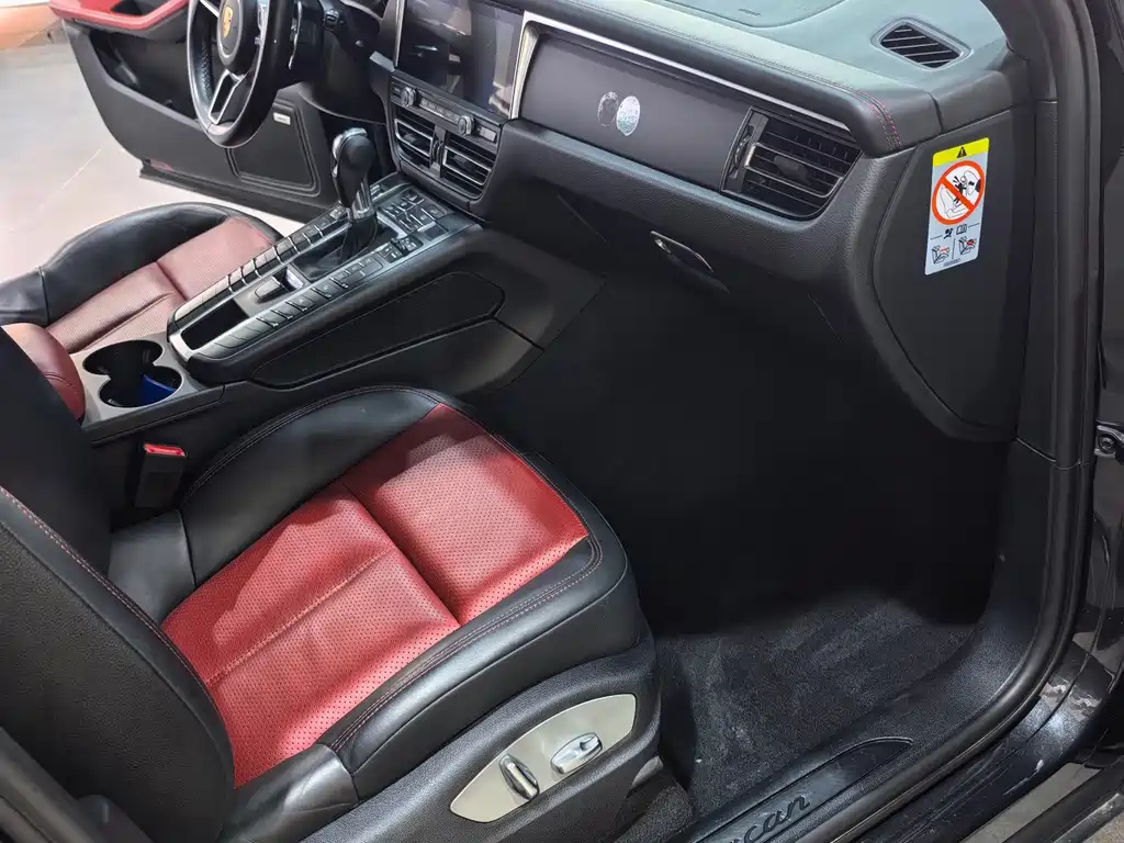 Porsche Macan — миниатюра 6