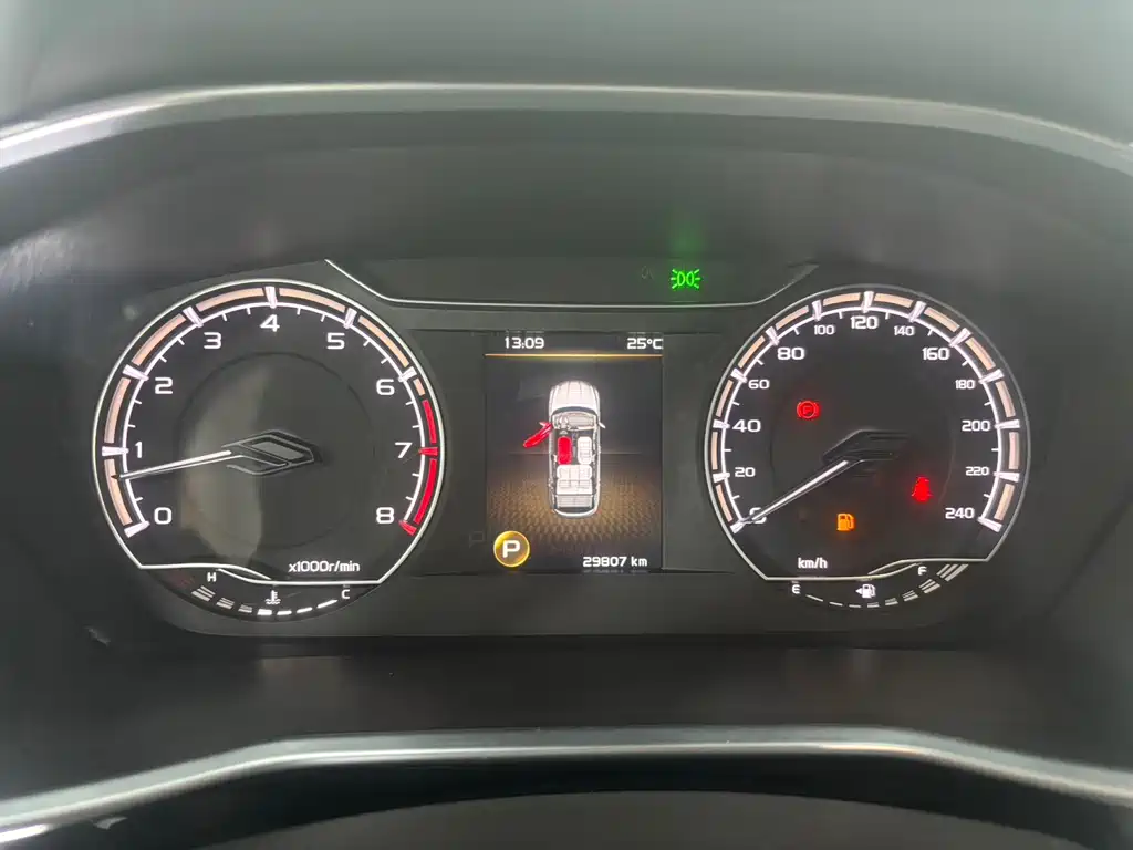 Geely Binyue — миниатюра 15