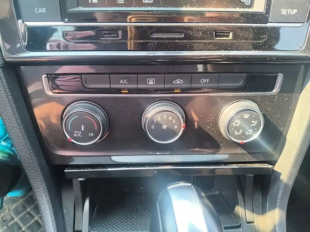 Volkswagen Golf — миниатюра 13