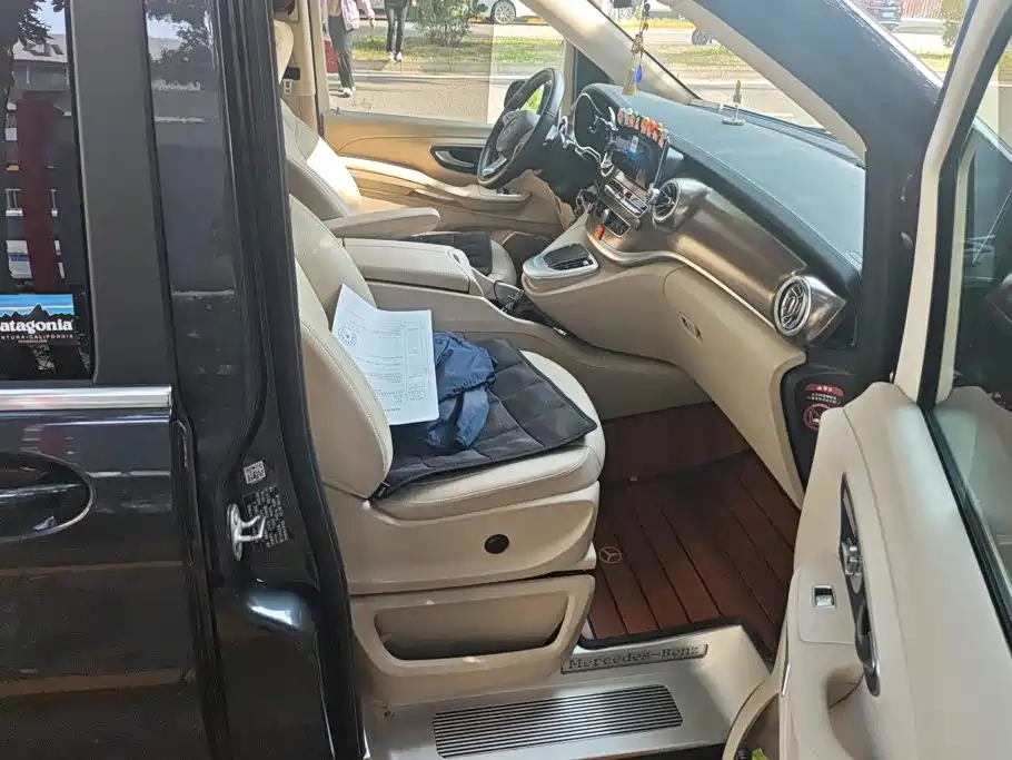 Mercedes-Benz V-Class — миниатюра 8