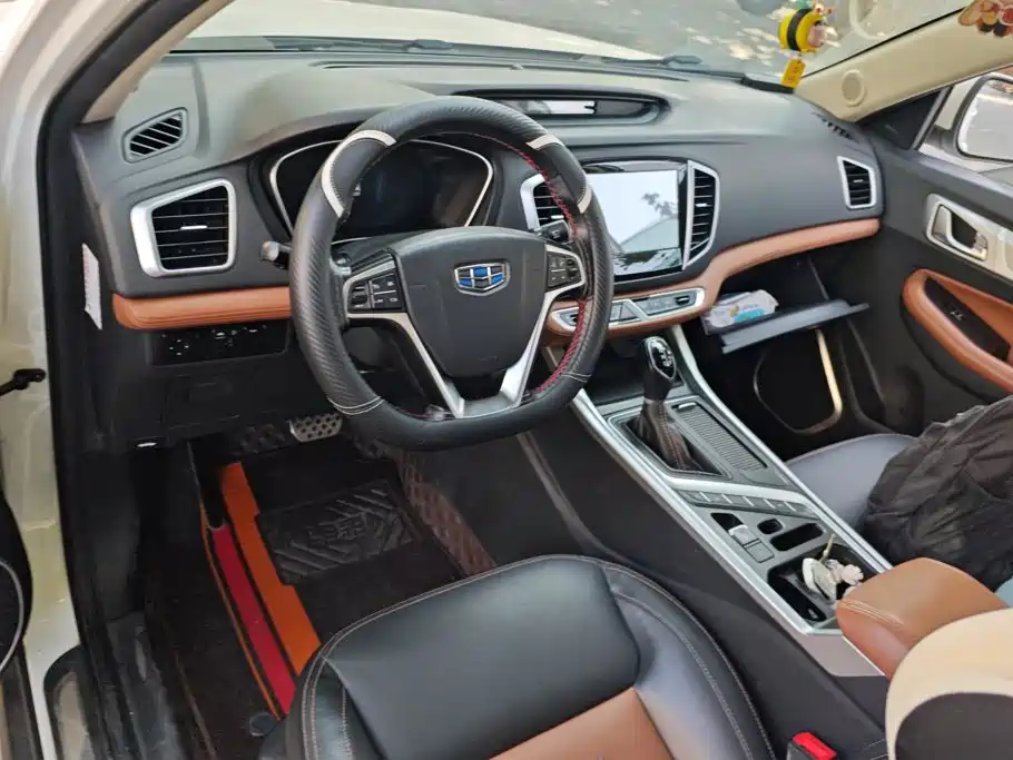 Geely Vision X6 — миниатюра 12