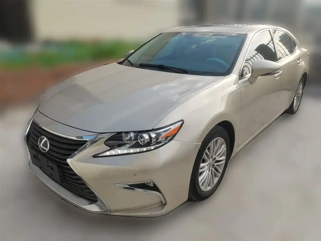 Lexus ES 2015