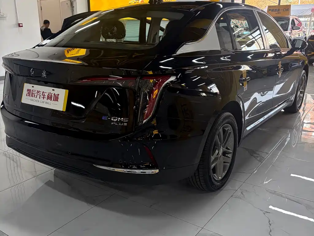 Hongqi Hongqi E-QM5 — миниатюра 7
