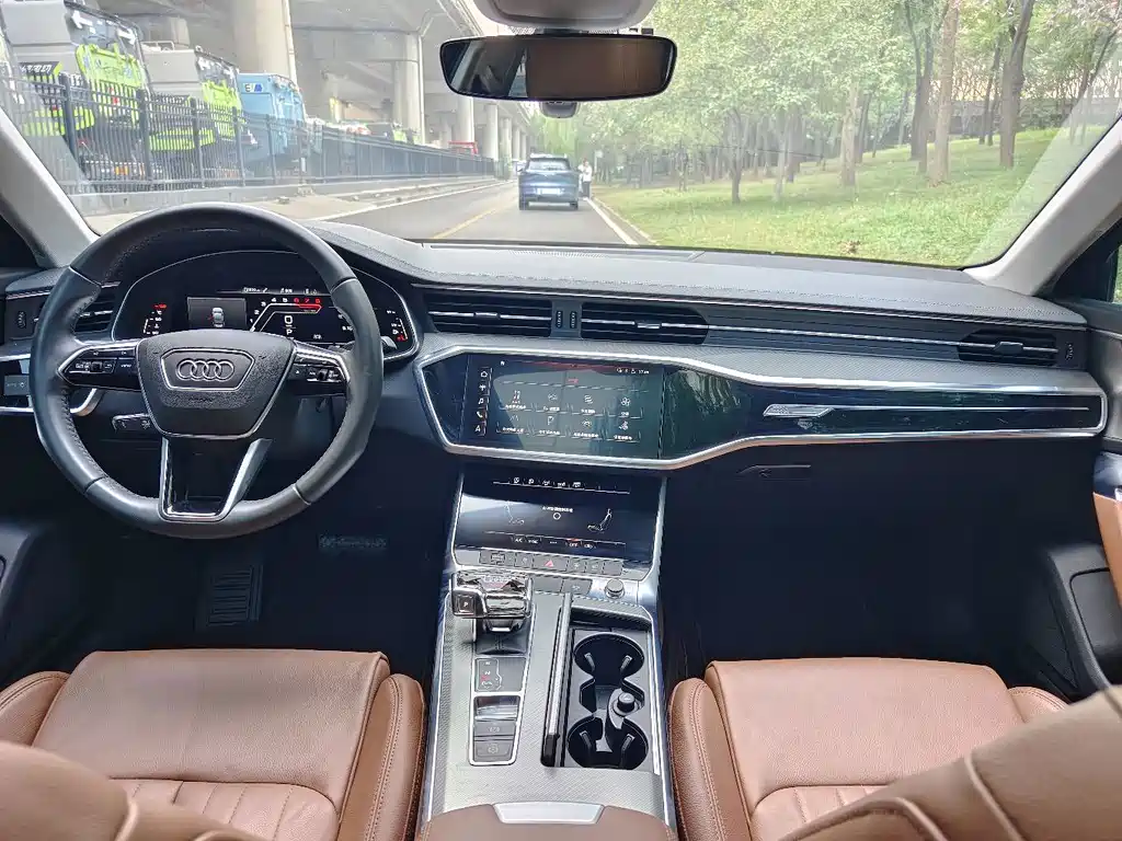 Audi A6L — миниатюра 12