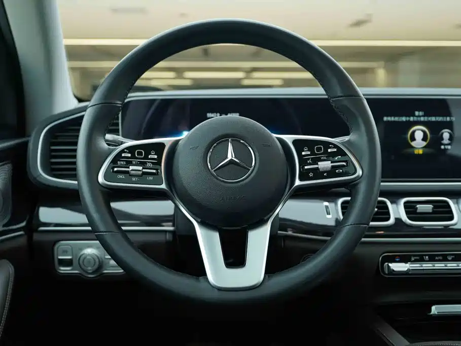 Mercedes-Benz GLE (Import) — миниатюра 17
