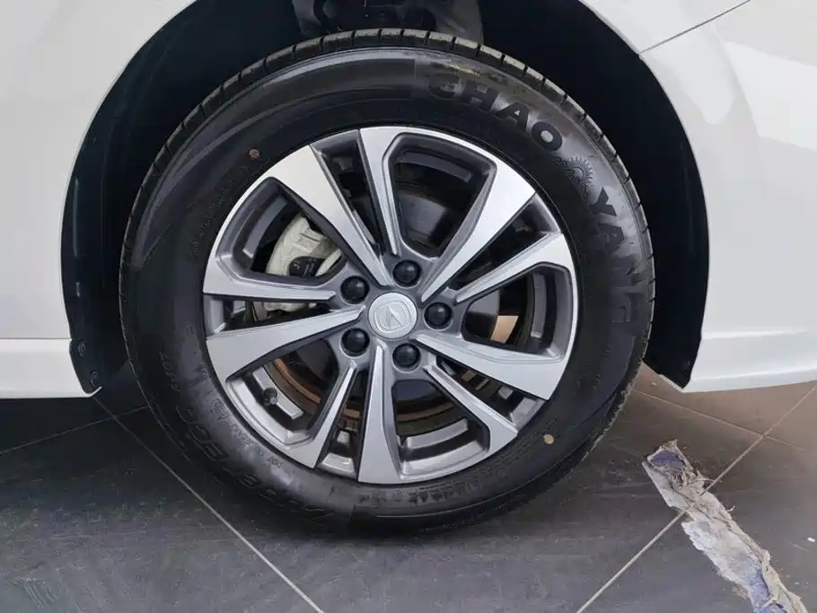 Changan Eado — миниатюра 6
