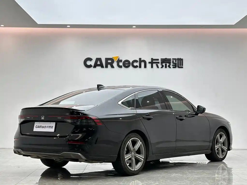 Honda Accord — миниатюра 5
