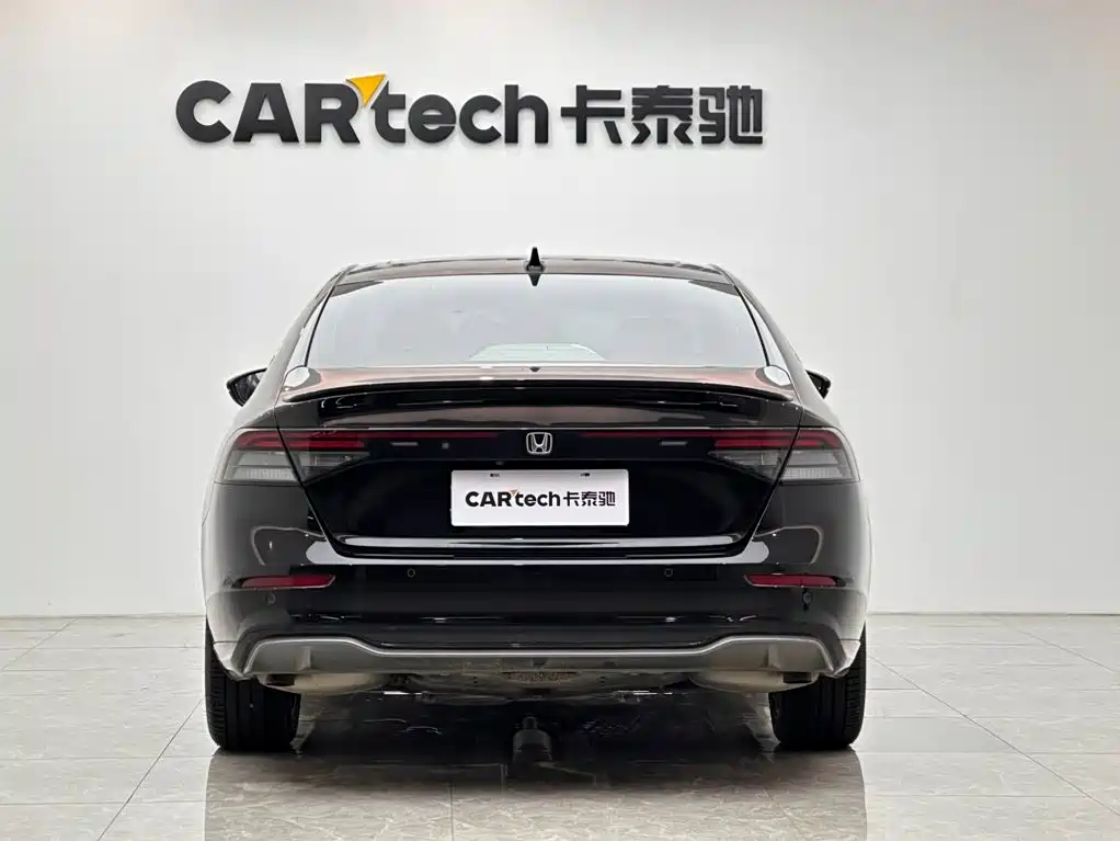 Honda Accord — миниатюра 4