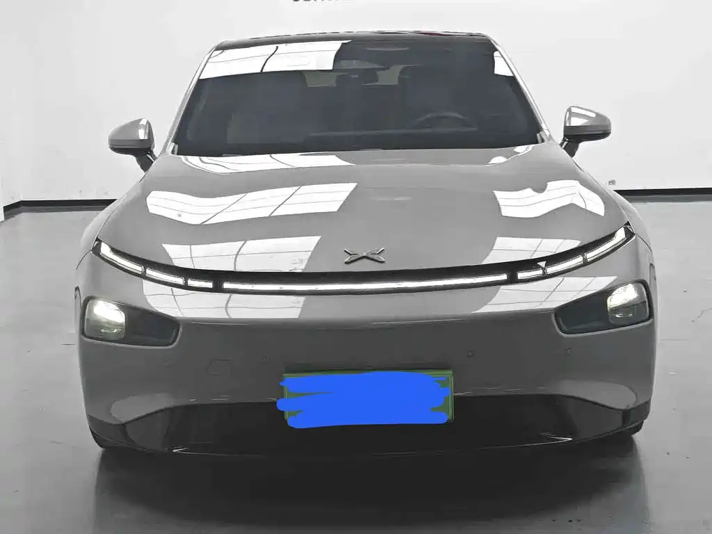XPeng P7 — миниатюра 2