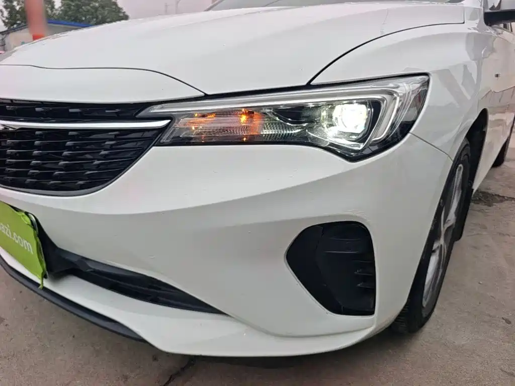 Buick Verano — миниатюра 24