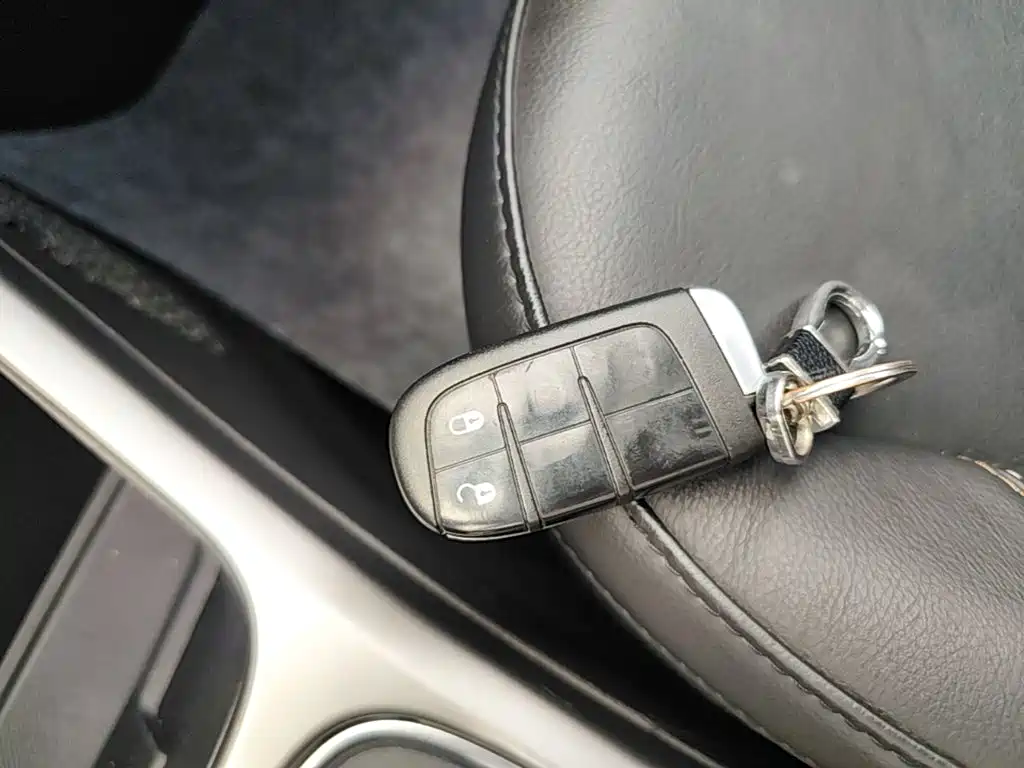Jeep Compass — миниатюра 9