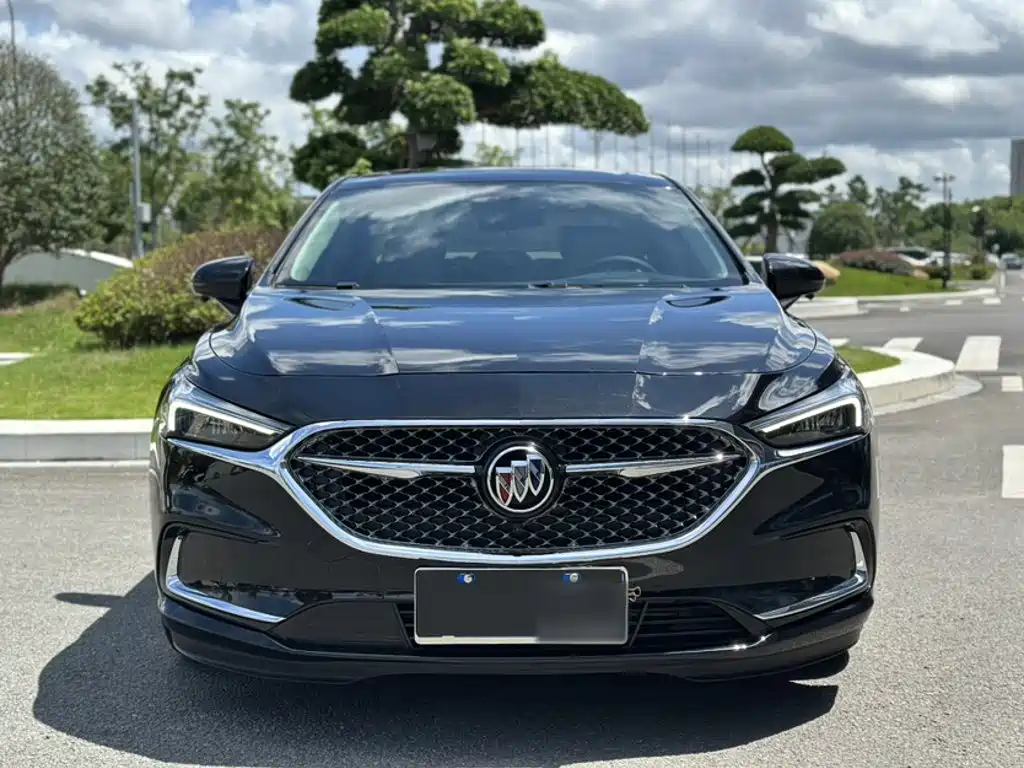 Buick LaCrosse — миниатюра 12