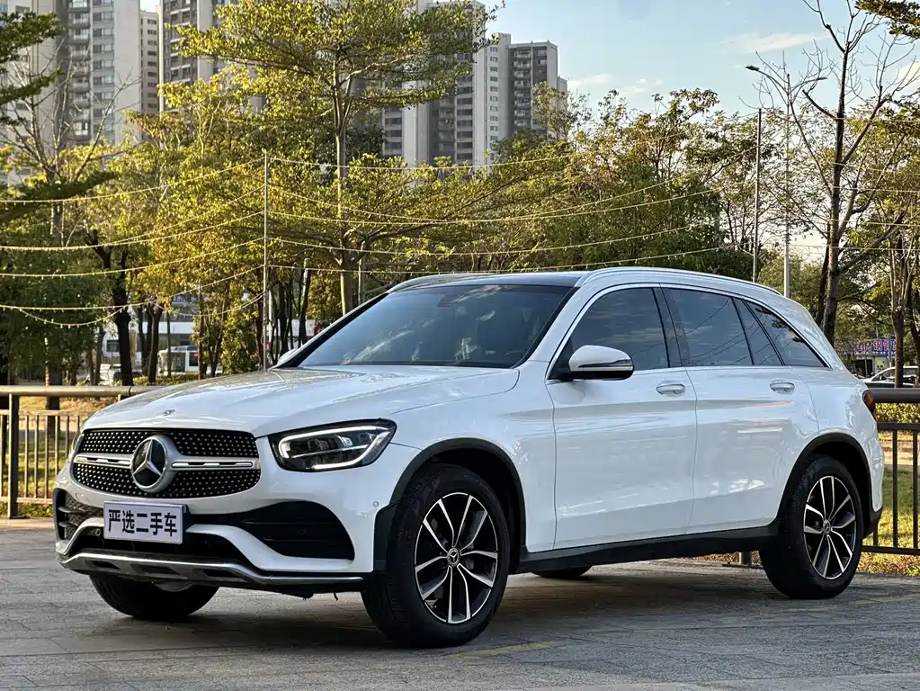 MERCEDES-BENZ GLC