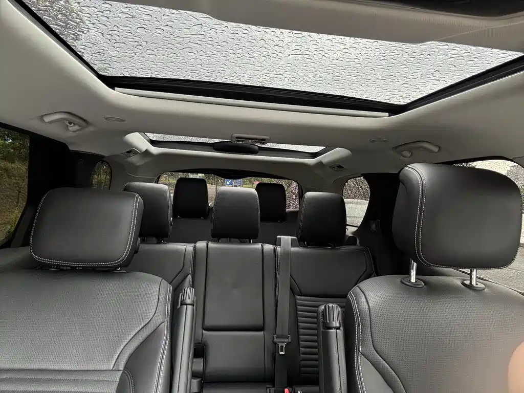 Land Rover Discovery — миниатюра 18
