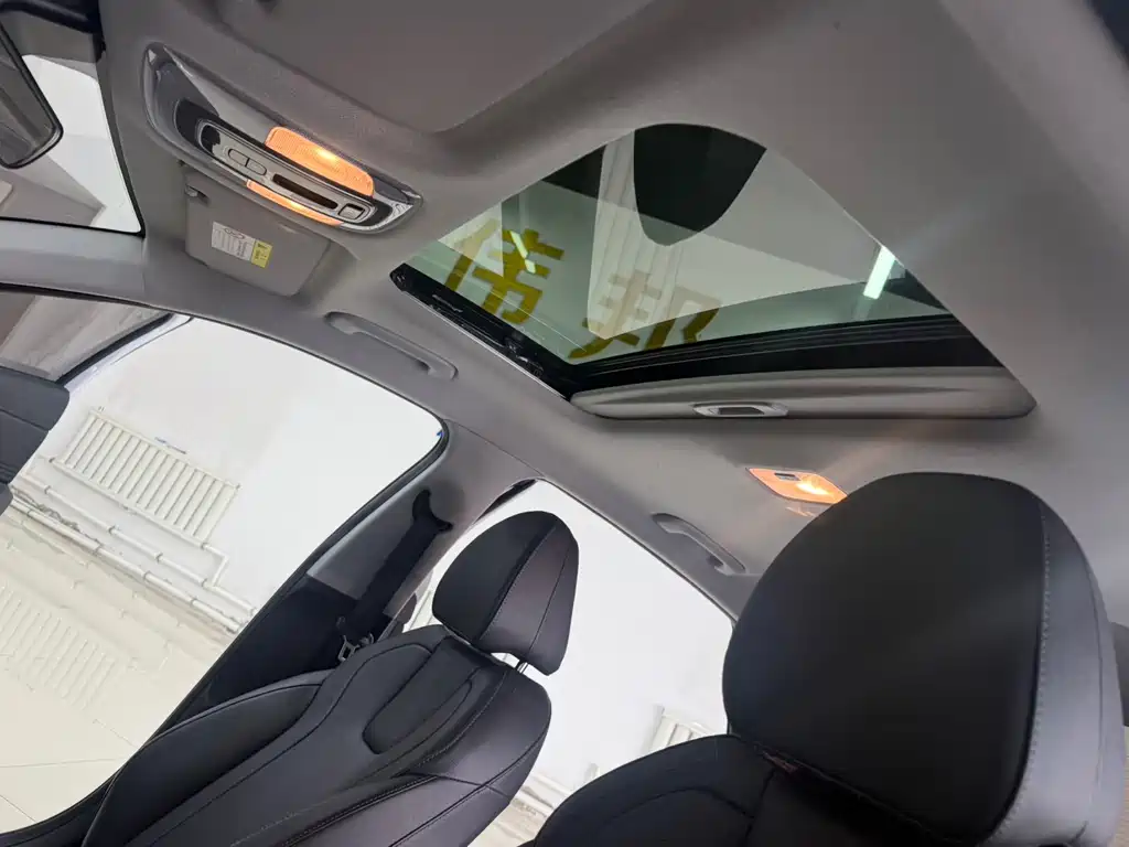 Hyundai Elantra — миниатюра 14
